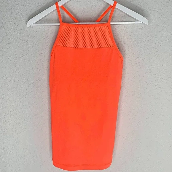 Lorna Jane Mesh-Yoke Keyhole Tank Bra Combo in Washed Coral - Picture 4 of 9